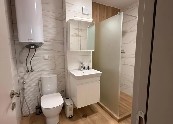 Danny Welcomes Апартамент