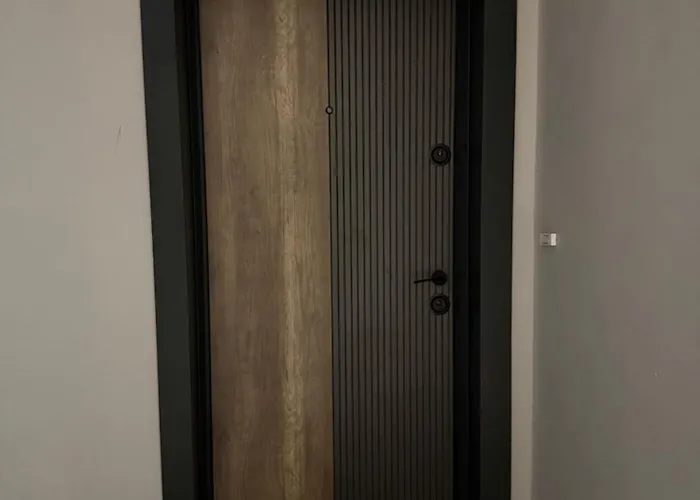 Danny Welcomes Apartment Burgas